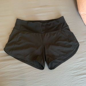 Black Lululemon Speed Up 4” inseam